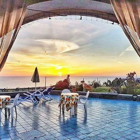 Otel Paradise 2*